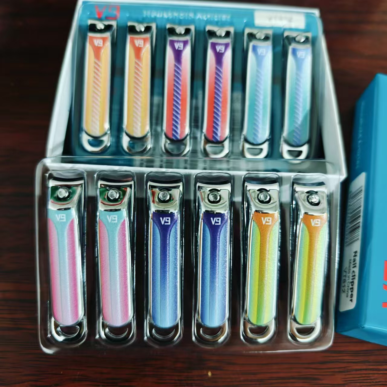 【 Office 】VT812 12/ box 900/ case VT812 Nail clippers for daily use V9 New Color nail clippers 2 yuan store wholesale supply pic 5