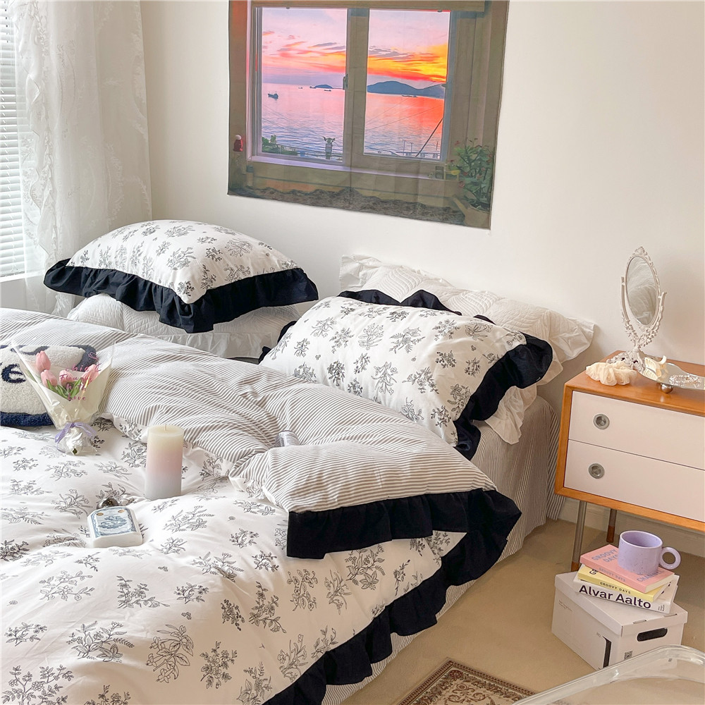 French Hepburn style pure cotton four-piece set, high-end feel, pure cotton black and white sketch flower duvet cover, all-cotton edge bedding pic 12