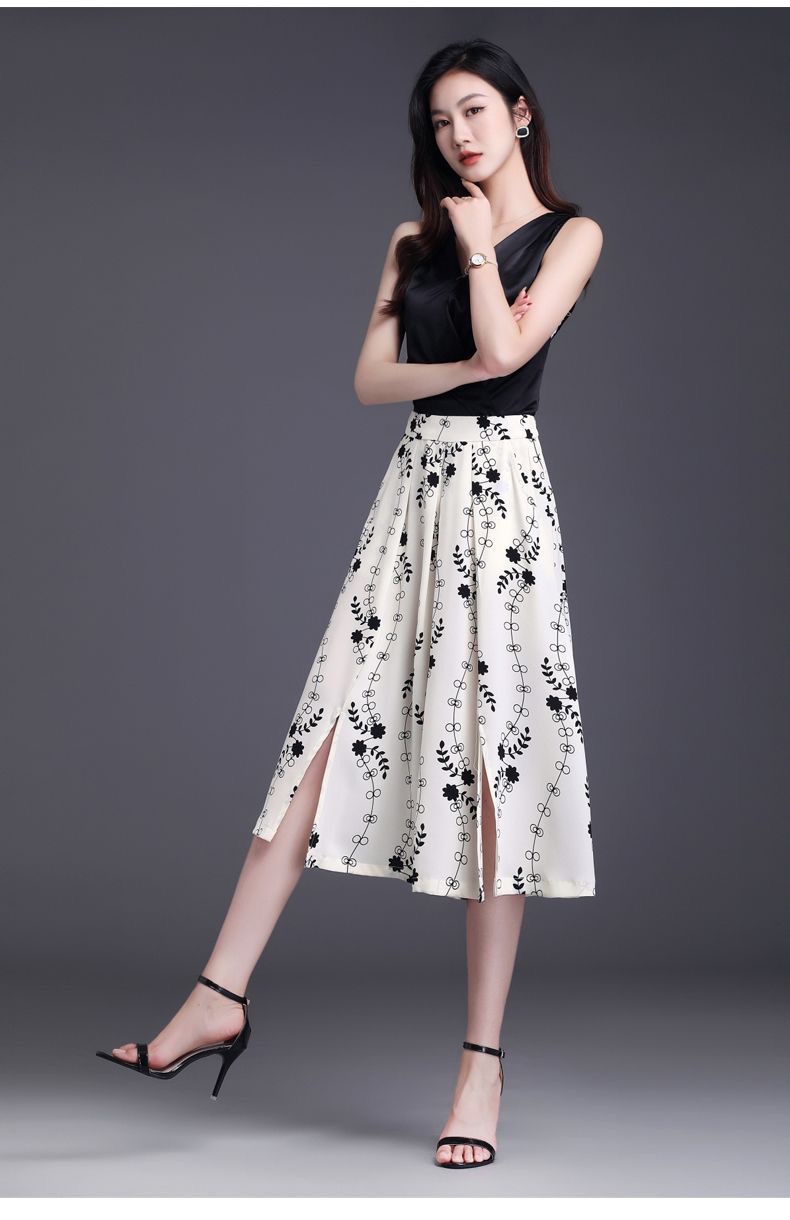 Black and white printed caprix pants for women, summer thin chiffon split skirt pants, loose casual pants, high-end ice silk wide-leg pants pic 12