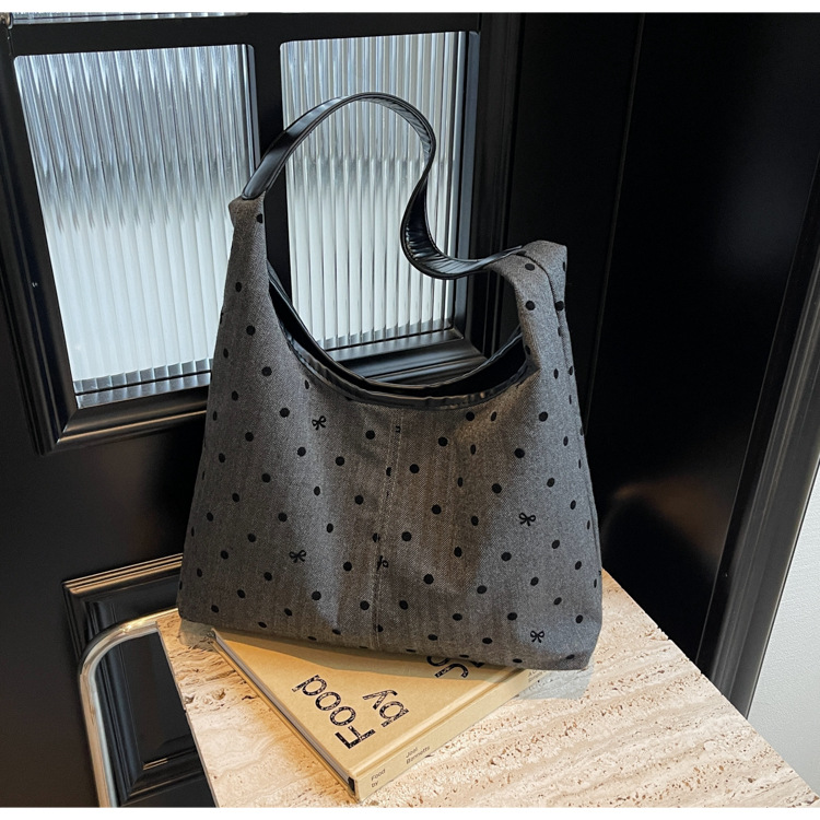 通勤大容量女包新款流行波点单肩包时尚百搭托特水桶包都市斜挎包详情24