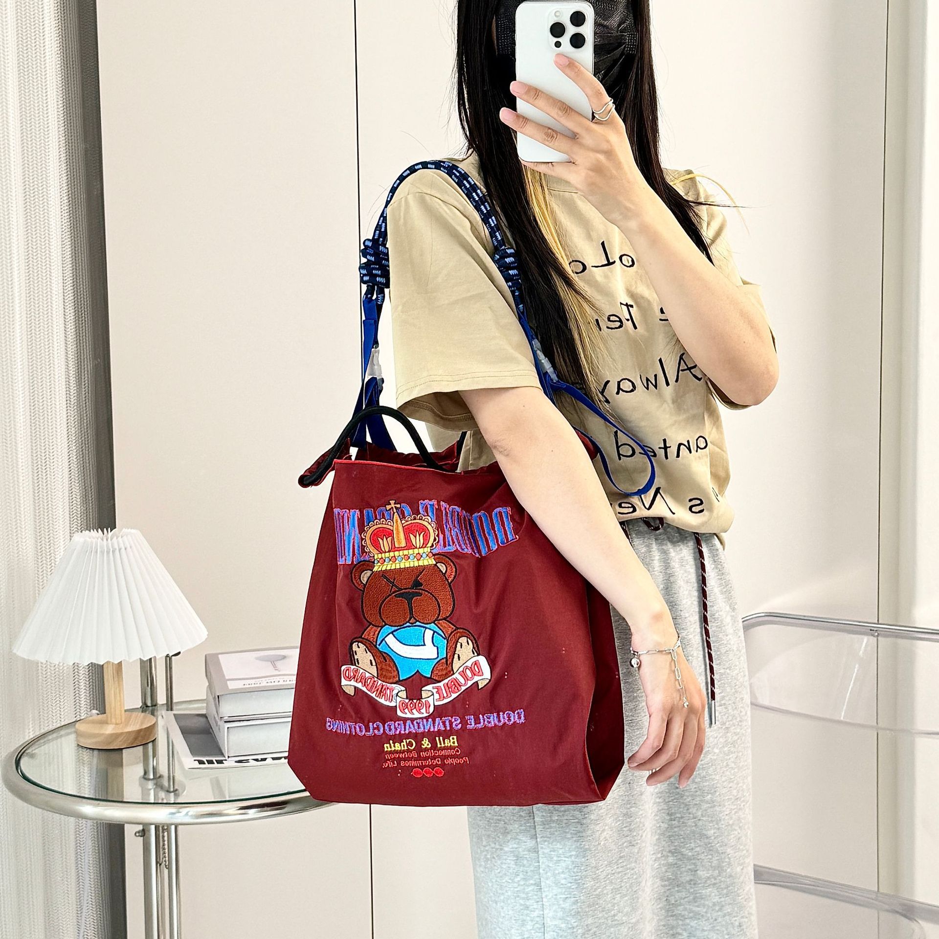 网红女包同款日系Ball Chain刺绣购物袋女时尚小众大容量单肩包潮详情7