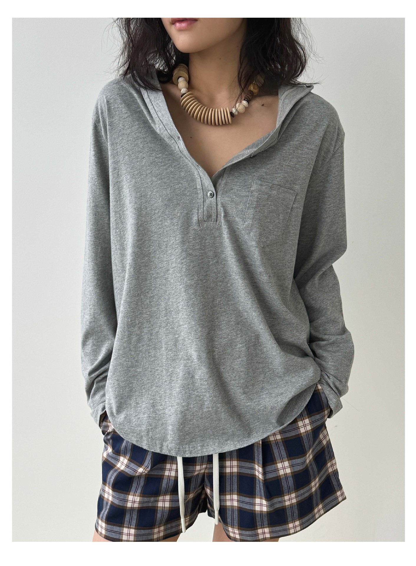 Spring and Summer new hooded Henry collar small pocket T-shirt, loose long-sleeved, laid-back top for women pic 1