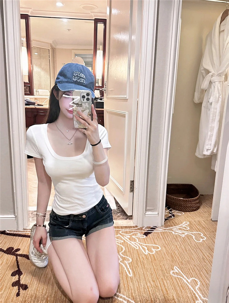 2025新款女式紧身T恤 大U领低领设计 显瘦百搭夏季短款上衣 小个子女生专享 短袖T恤打底衫详情2
