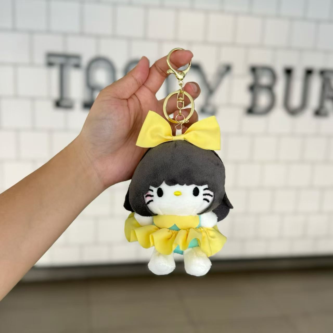 Wholesale of best-selling cartoon kt dress-up little cat plush pendants, schoolbags, keychains, cute dolls, toy bags and pendants pic 7