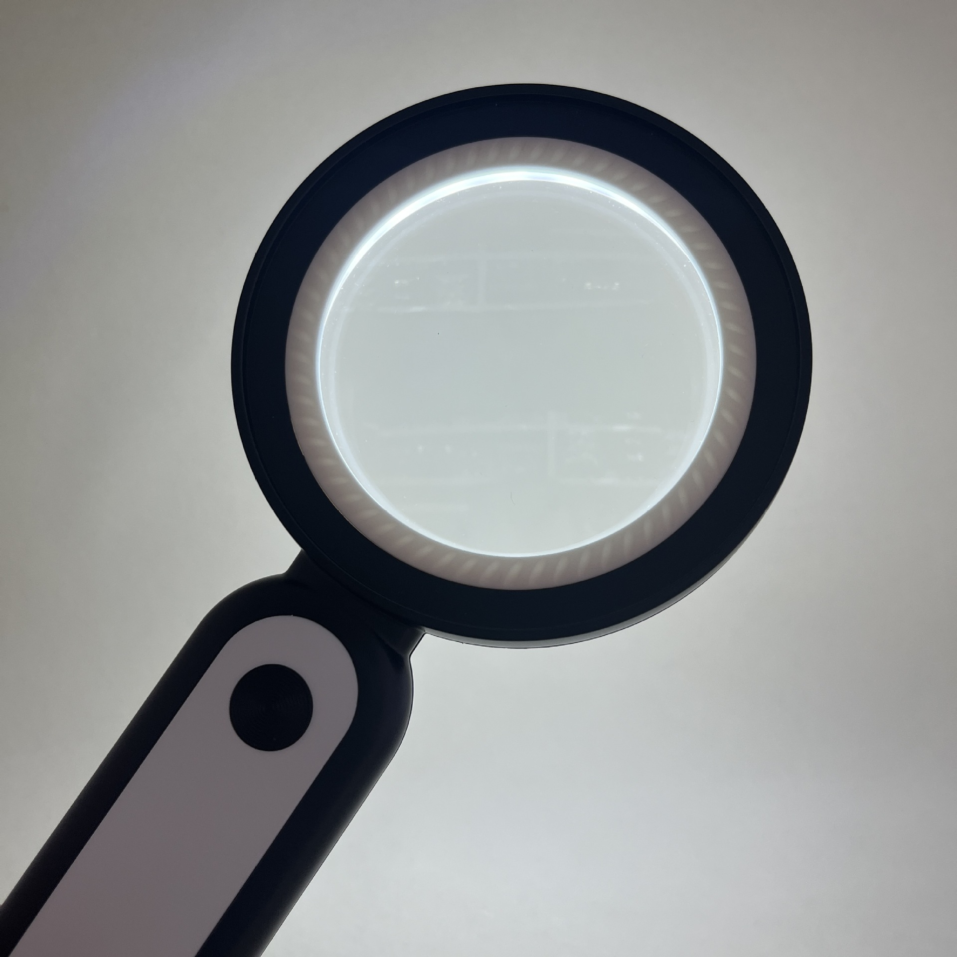 跨境新款手持式带21个LED灯3档调光高倍礼品古董邮票鉴宝放大镜详情7