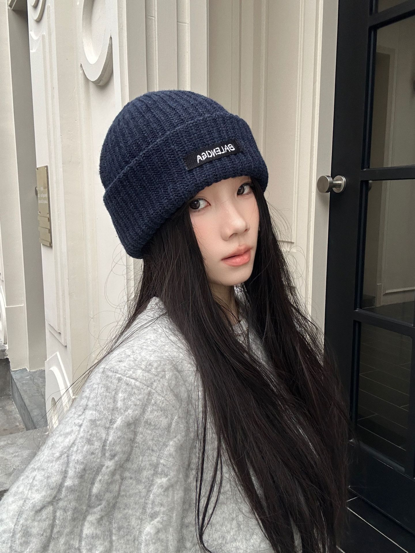 Autumn and winter versatile fabric label knitted cap, thickened headband to show off face, small woolen cap for cold protection and warmth, ear-protecting headband, cold cap pic 3