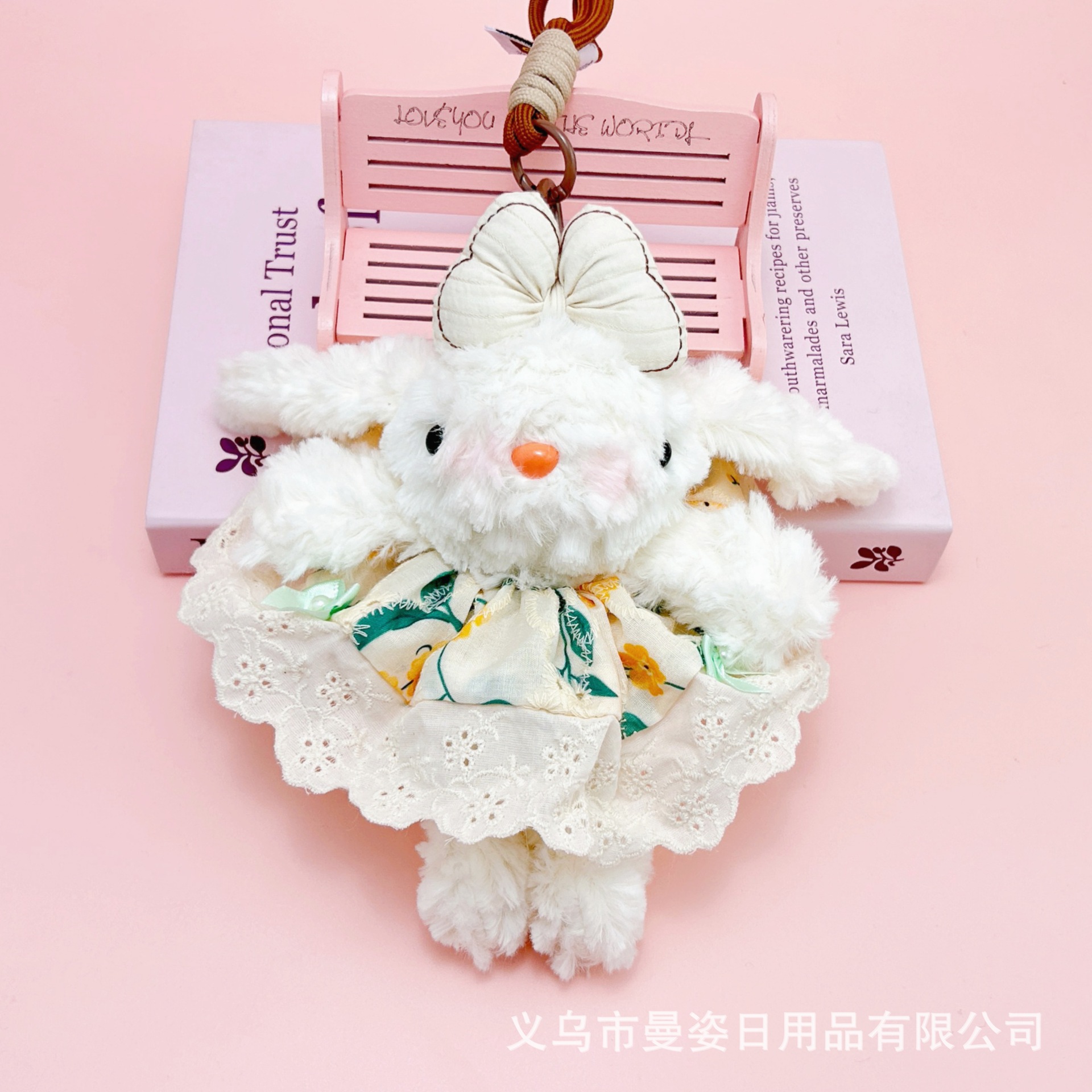 手工可爱垂耳兔毛绒玩具少女心钥匙扣公主裙精致兔子公仔摆摊批货详情25
