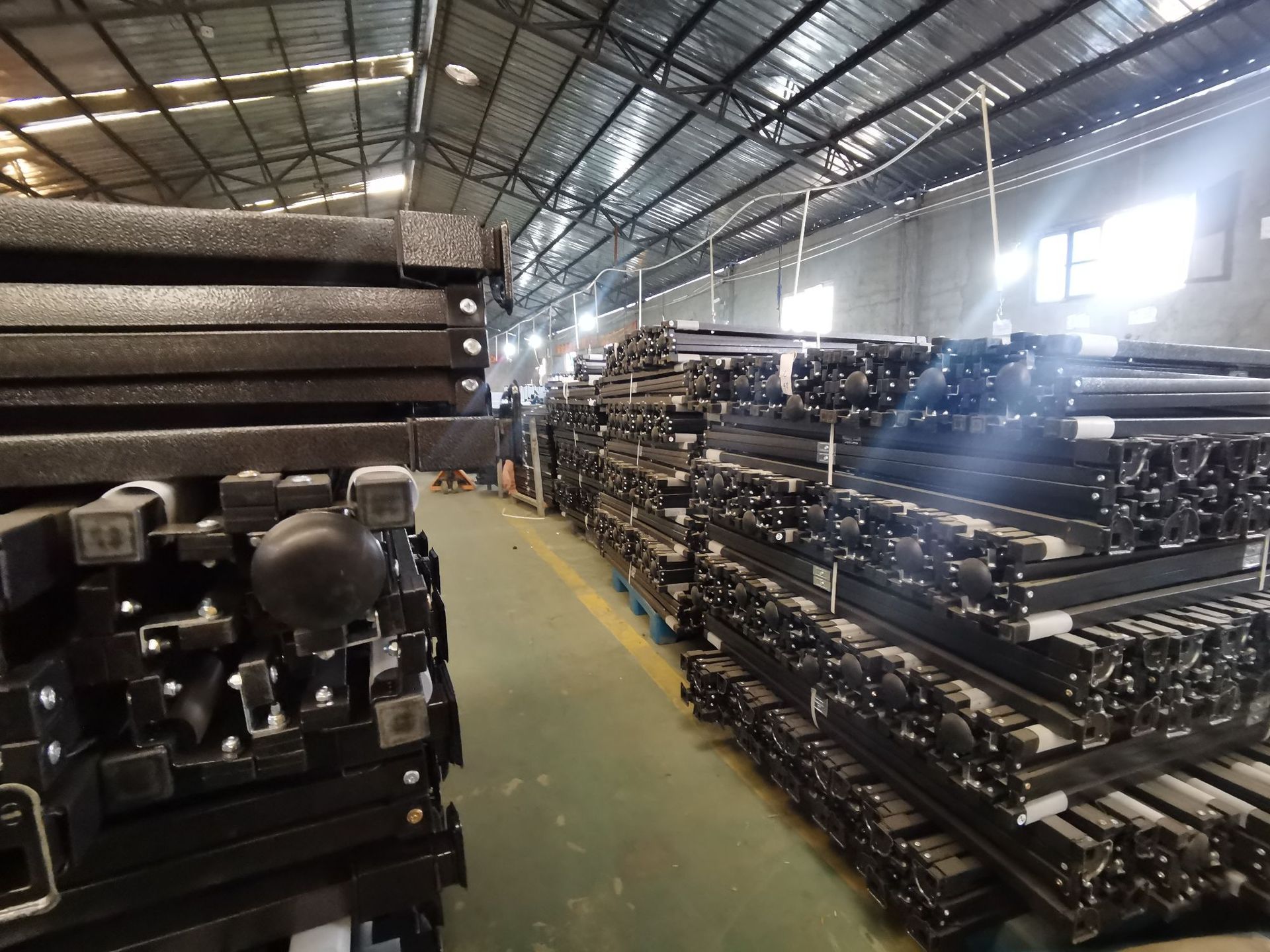 Linyi manufacturer wholesale direct sales advertising outdoor rain shelters, folding sunshades, four-legged large umbrellas for street vending, black diamond pic 22