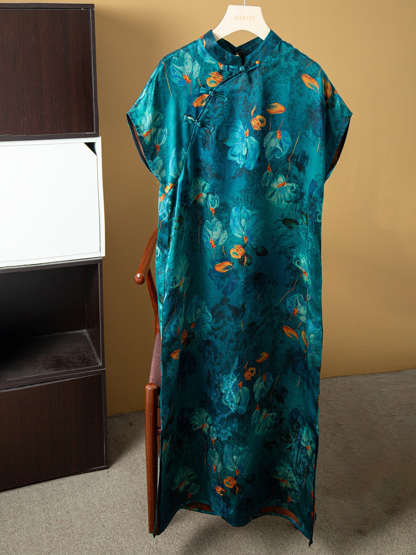 真丝香云纱立领旗袍连衣裙女国风刺绣100桑蚕丝收腰裙子夏新款详情10