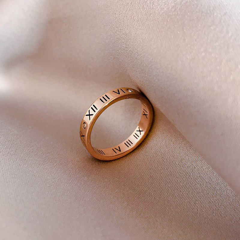 Live-streaming best-selling fashionable Roman rings, rose gold couple hollow rings, titanium steel non-fading hollow rings pic 3