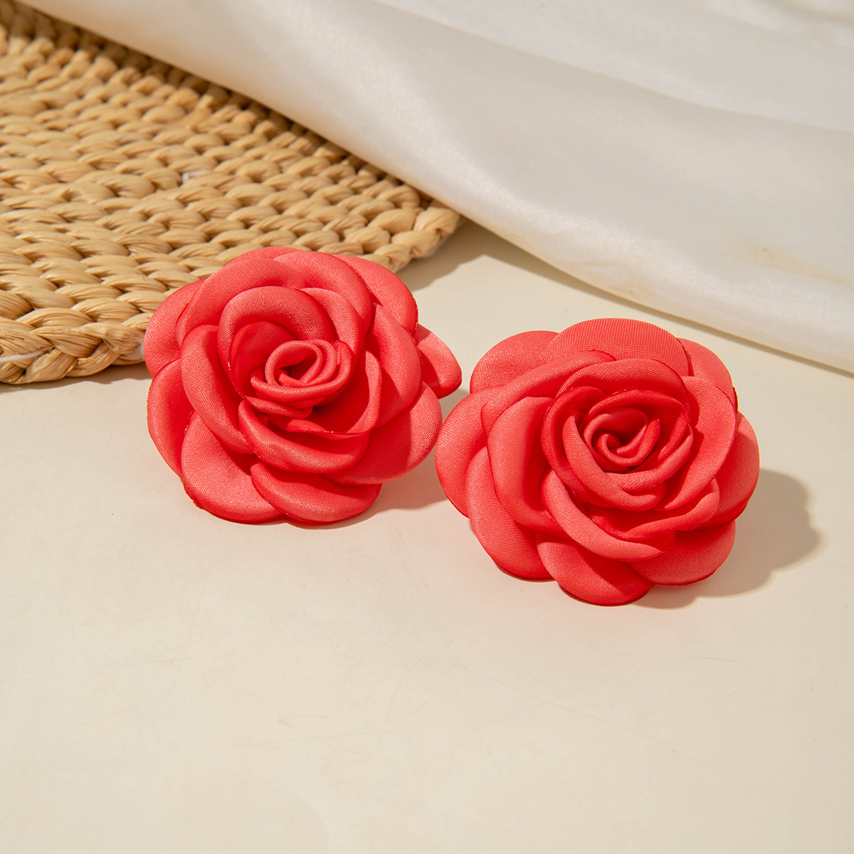 欧美跨境饰品简约烧边烤边布料山茶花耳环清新甜美花朵耳钉耳饰女详情11