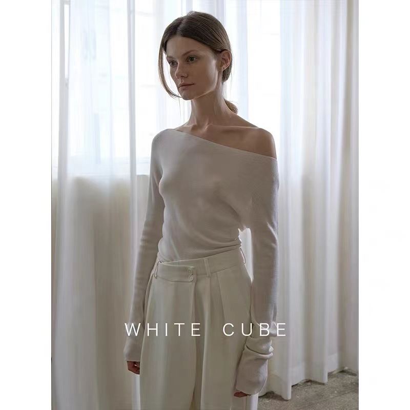 2024春夏羊毛打底针织衫无缝一体一字领高级感露肩桑蚕丝针织衫女详情3