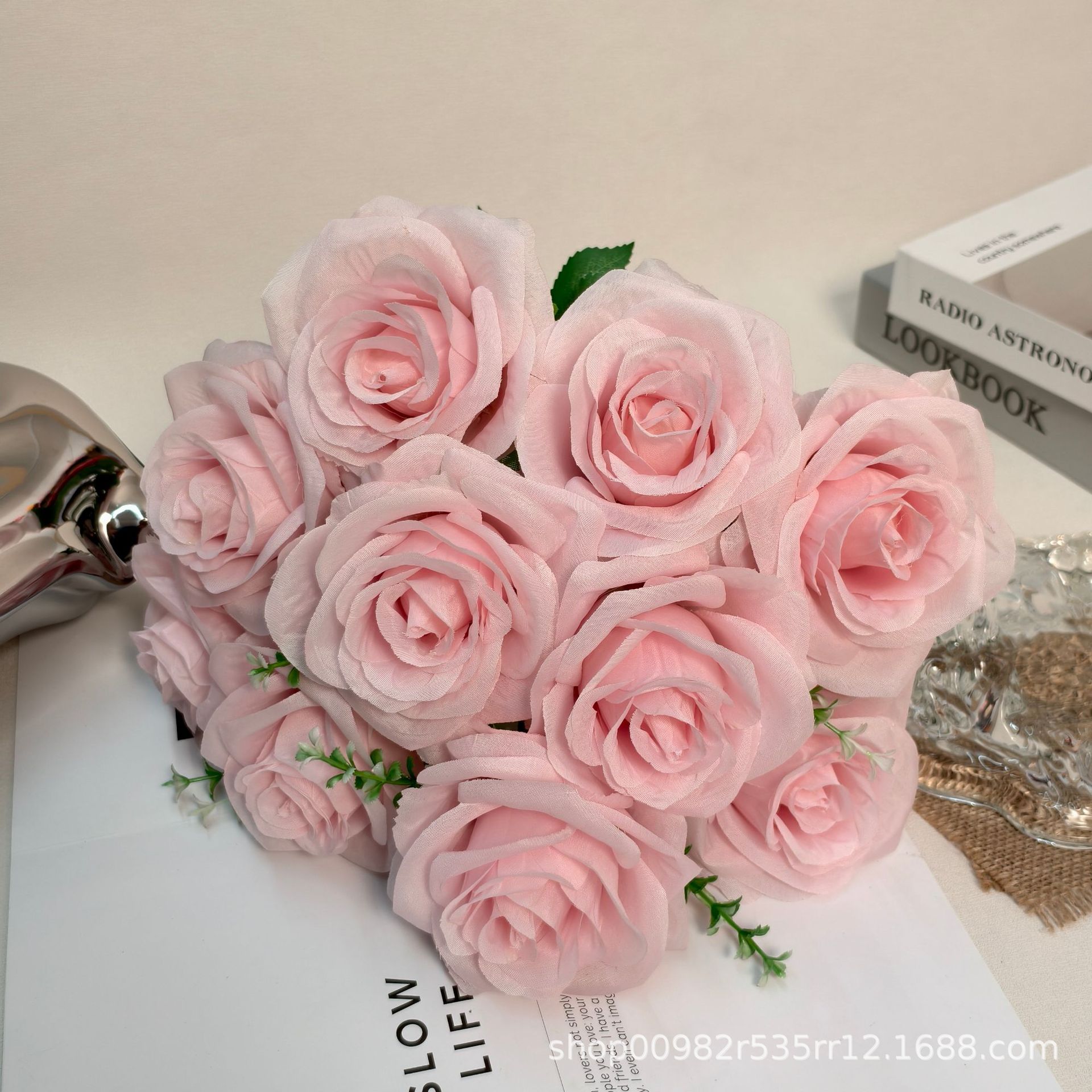 厂家批发10头玫瑰仿真花婚庆婚礼堂装饰玫瑰花假花外贸跨境西洋玫详情17