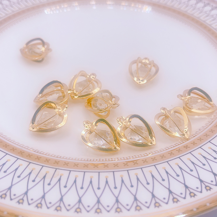 Yiwu table buckles, hotel table setting special ceramic decorative plates, high-end porcelain napkin buckles, table napkin buckles, ceramic plates, exquisite dining decorations: DIY glass diamond heart jewelry accessories, crystal diamond setting pic 3