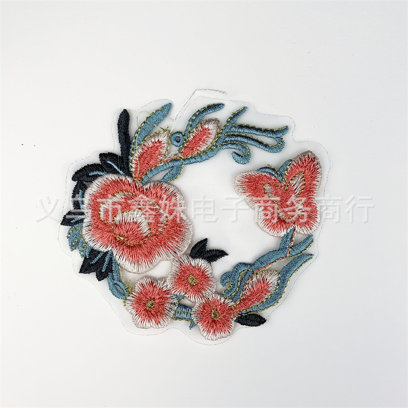 Ethnic-style computer-embroidered organ-gauze round Chinese-style double fish playing with lotus, double-sided computer-embroidered fabric sticker pic 12