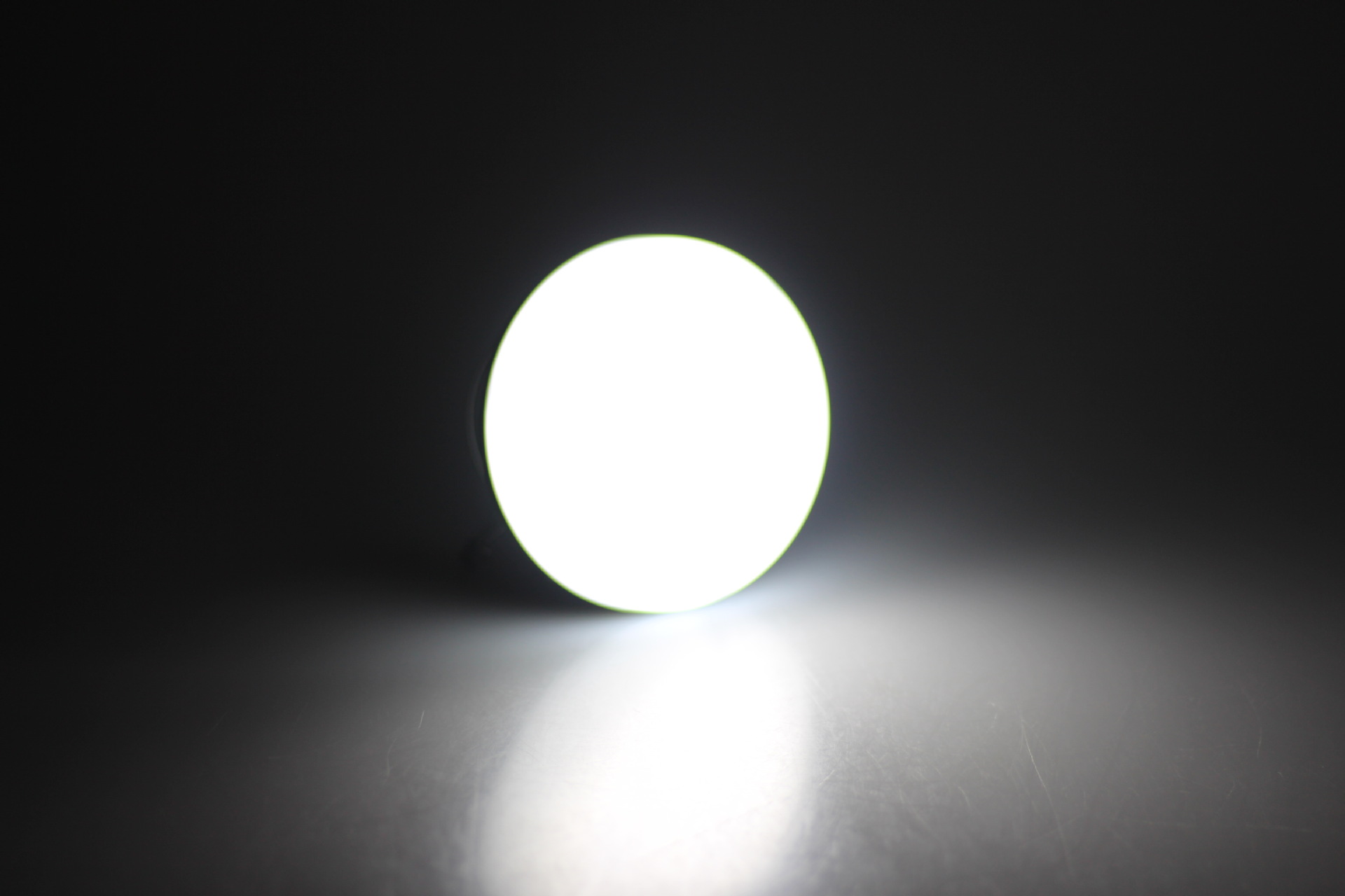New solar-powered flying saucer lamp, USB rechargeable lithium battery dew lamp, outdoor emergency lighting lamp, night market street stall hanging lamp pic 4