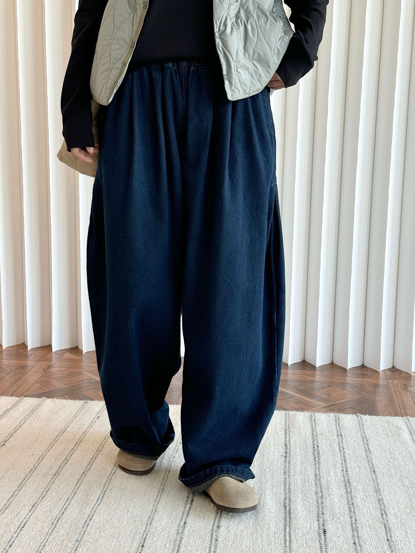 Dark blue high-waisted denim wide-leg pants for women, retro checkered pattern pants, bronze earthy warm pants for autumn and winter pic 10