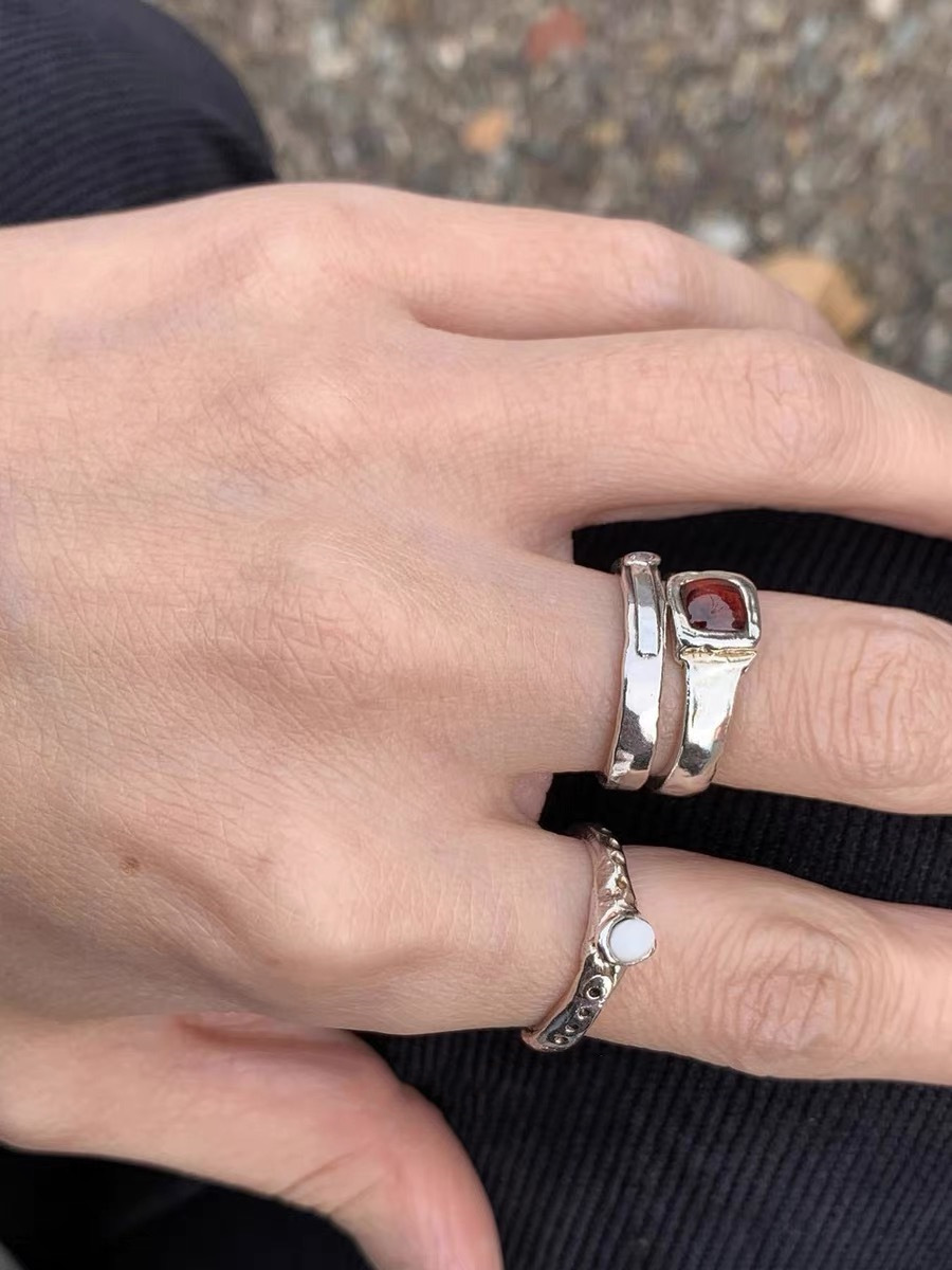 韩系小众设计mars25自制复古手工捶打纹红宝石戒指叠戴高级感指环详情2