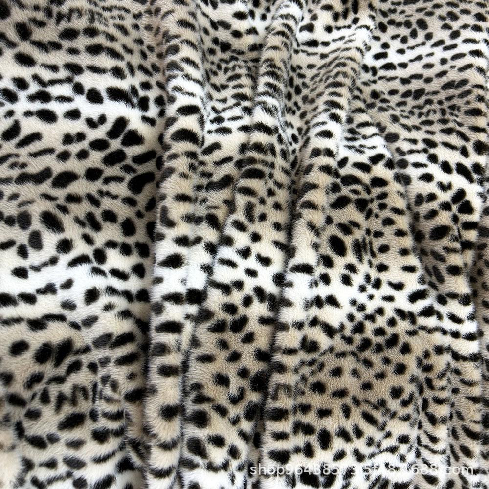 500克欧貂印花高低毛毛绒布彩色点点玩具箱包沙发抱枕宠物窝面料详情9