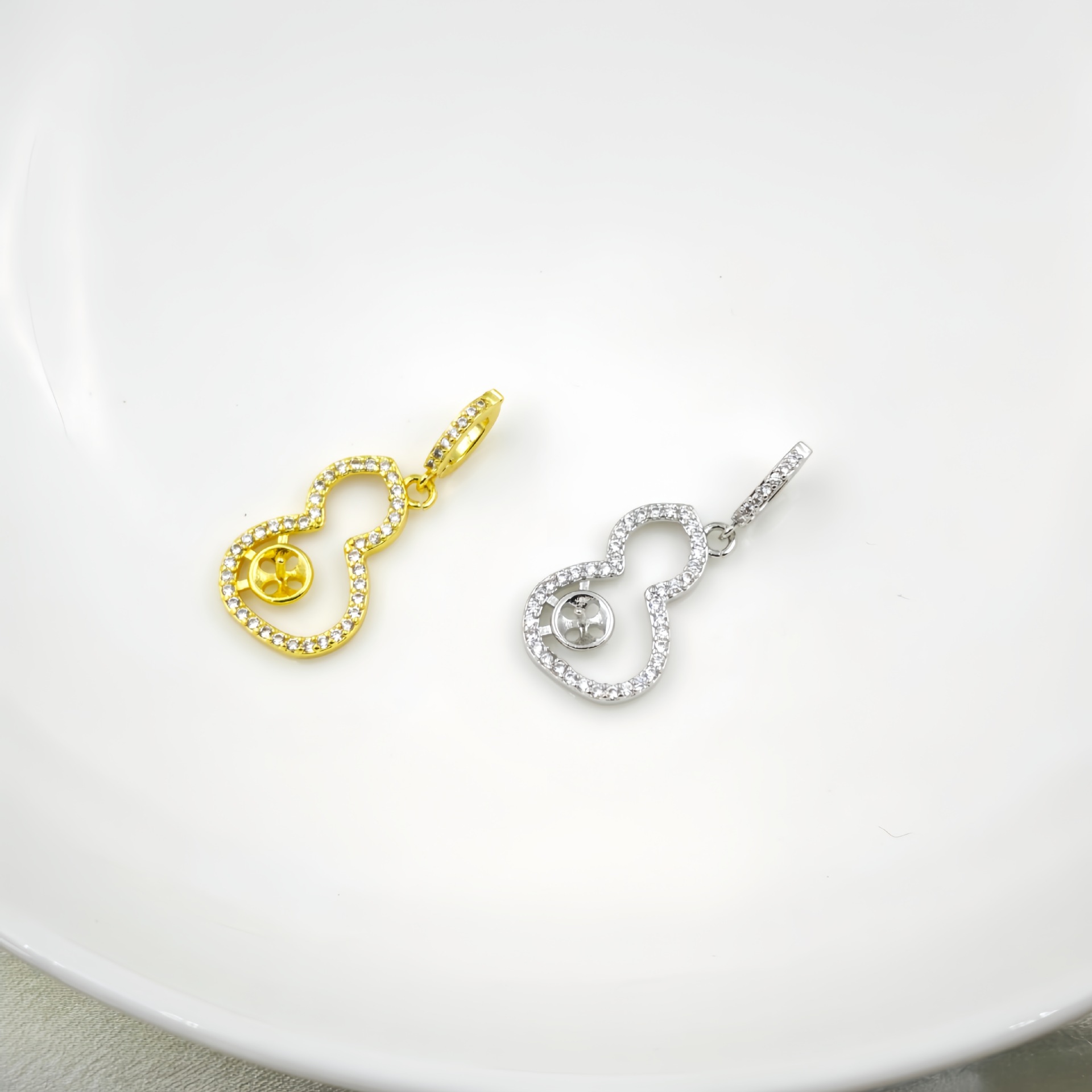 DIY jewelry accessories: copper-plated 18K true gold, slightly inlaid zircon gourd, pearl pendant, necklace pic 4