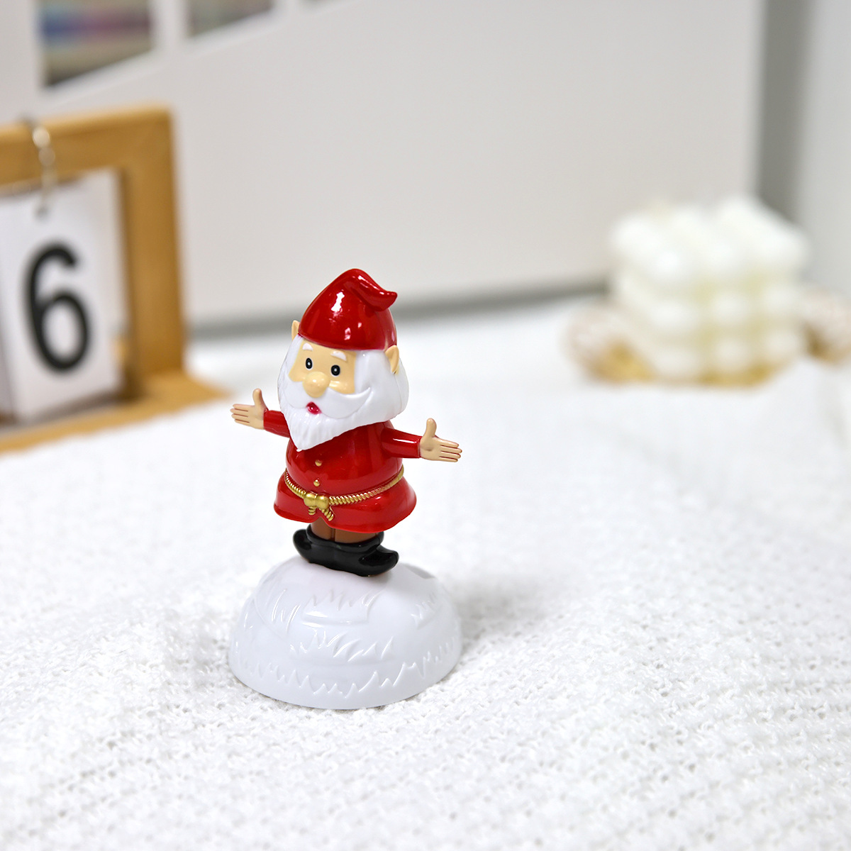 创意太阳能摇摆公仔摇头圣诞节礼品汽车摆件招手圣诞老人饰品详情13