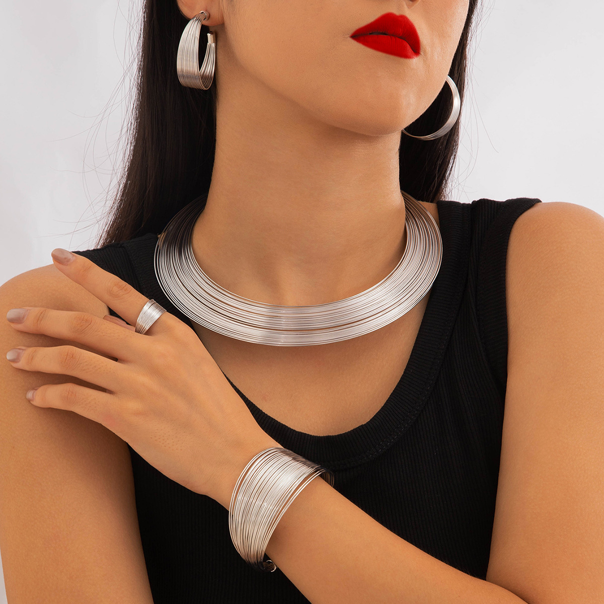 亚马逊跨境个性多层铁弹性蛇骨麻花项圈手链朋克风夸张首饰套装女详情20