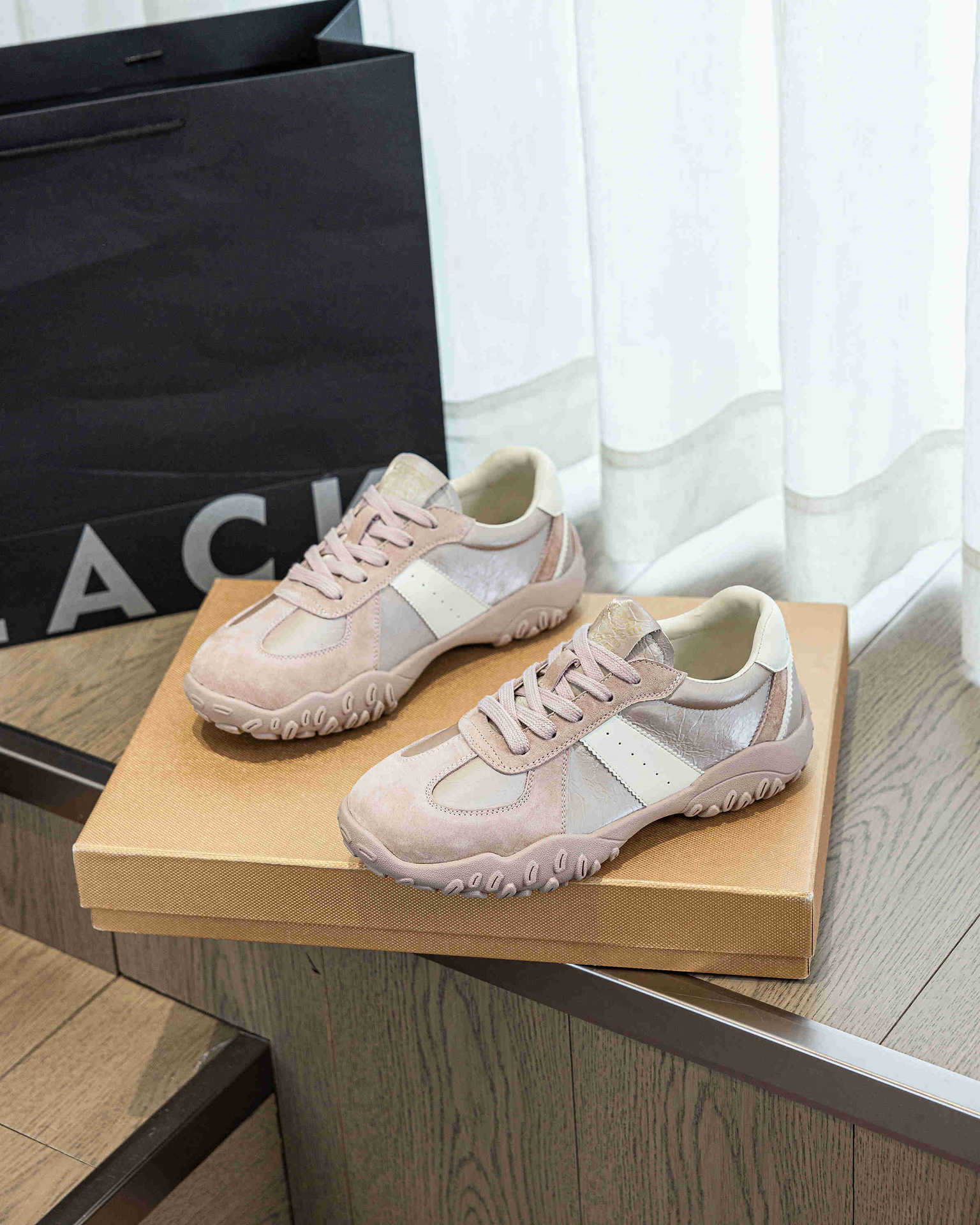 A new type of leather anti-slip and versatile De Xun shoes for women with soft soles, 56002, which can increase height by 7 cm pic 21