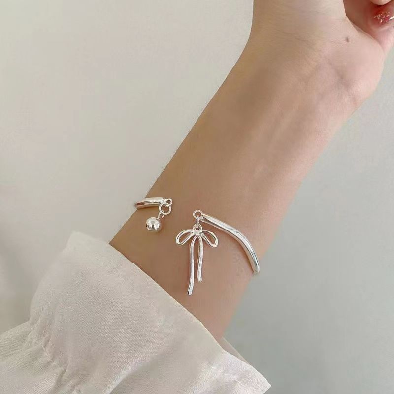 Bow bell bracelet, a niche and sweet princess on the run, a versatile Mobius 999 silver bracelet for best friends pic 3