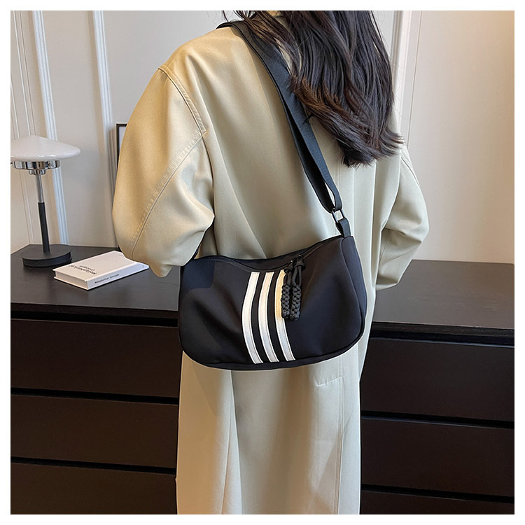 High-end Oxford fabric single-shoulder bag, casual and fashionable chain crossbody bag, cross-border versatile underarm bag for women wholesale pic 7