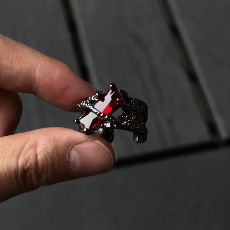 秦彻同款戒指新款纯银黑红保石轻奢高级朋克复古男女同款开口戒详情8