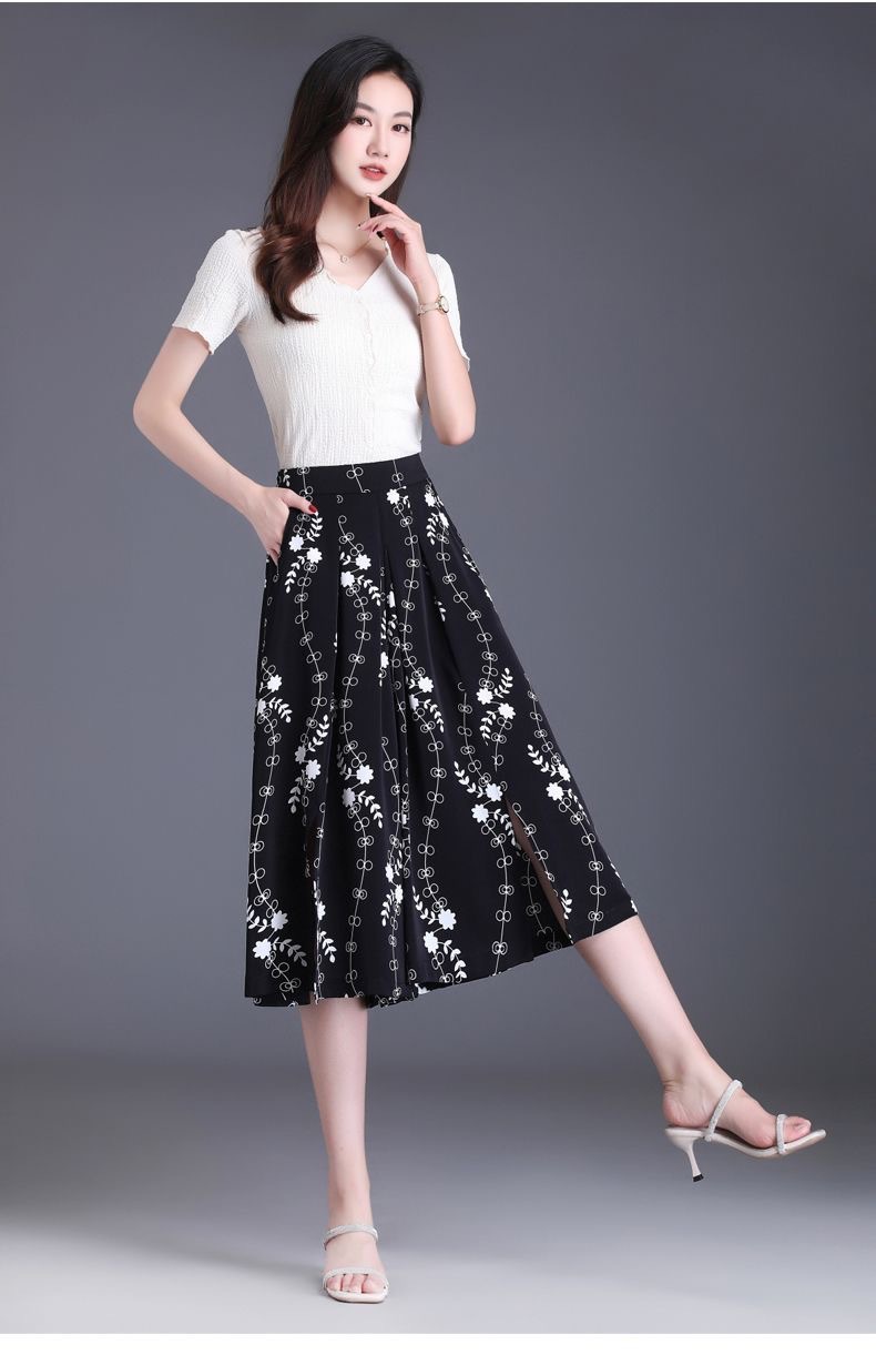 Black and white printed caprix pants for women, summer thin chiffon split skirt pants, loose casual pants, high-end ice silk wide-leg pants pic 9