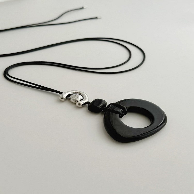 Maillard retro necklace for women, a new and niche Korean-style sweater chain, a fashionable autumn and winter versatile and high-end necklace for wholesale pic 45