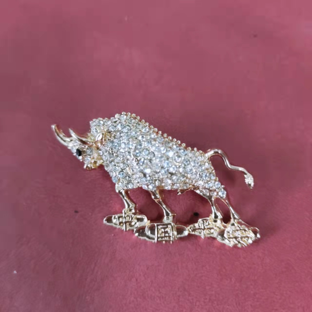 Brooch, high-end, niche silk scarf buckle, alloy Korean version diamond-encrusted coat, pearl brooch, clothing accessory, brooch, wholesale accessories pic 26