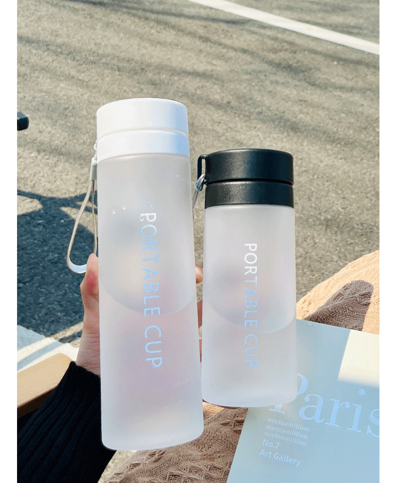 Plastic cups, large capacity water cups for male and female student couples, durable, simple and sporty Korean-style portable cups, high appearance level pic 8