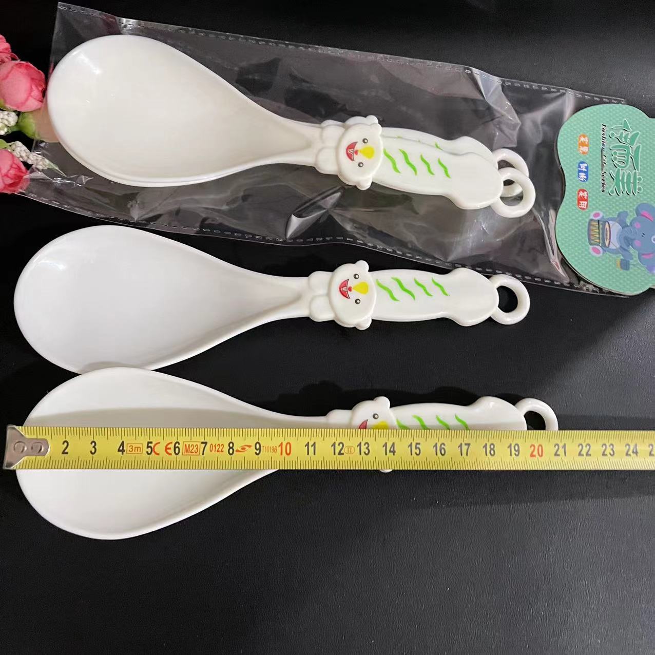 【 Zone 3-9 】0136 rice spoon 2/ Pack 144/ Box 576/ Case 0136 rice spoon Card Pack Household rice Spoon Cartoon Cute Spoon White Rice spatula Rice Spoon Kitchen Daily Use 2 yuan wholesale pic 1
