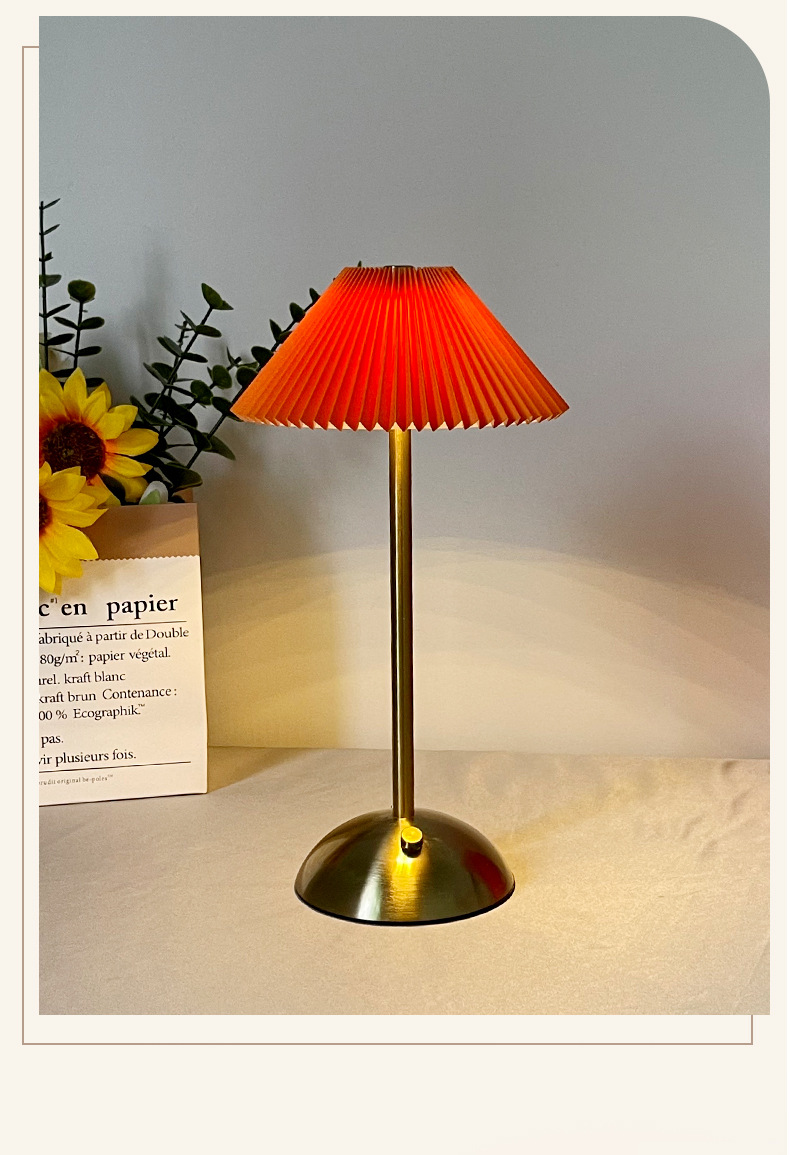 Modern and simple pleated fabric metal table lamp, cross-border bedroom bedside ambient light, rechargeable touch night light pic 10