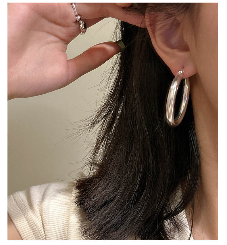 S925 sterling silver Korean version, niche design, large ear loops, smooth ear buckles, fashionable and individual Korean style blogger earrings and earrings pic 16