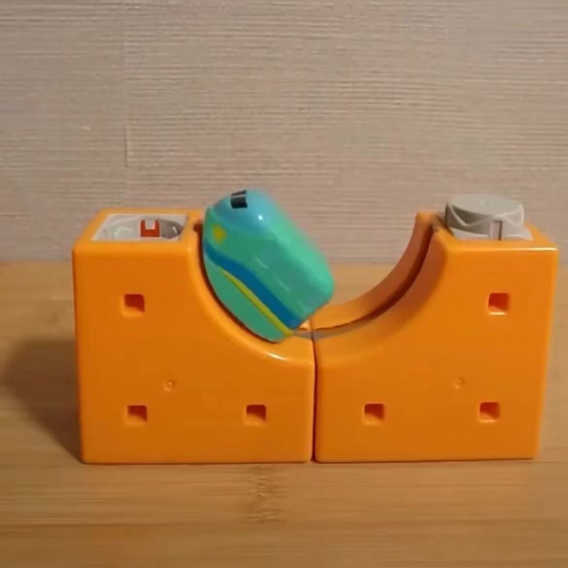 儿童磁性轨道车磁性单轨豪华套组儿童建筑玩具百变磁力拼装车详情2