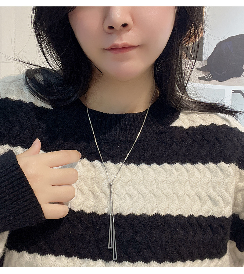 钛钢三角项链女抽拉可调节气质高级感毛衣链小众不掉色锁骨链配饰详情10
