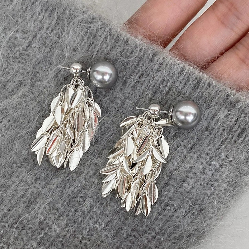 「粼粼流光」法式叶片流苏灰珍珠耳钉秋冬新款高级感时尚百搭小众详情4