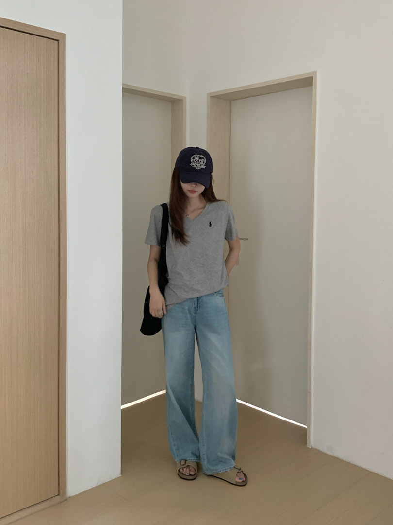 GAGD Korean-style V-neck embroidered short-sleeved T-shirt for women, a cool summer snowflake cotton loose casual top T-shirt pic 10