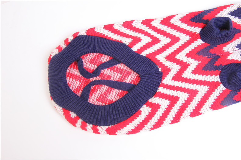 Factory direct sales of pet clothes, autumn and winter teddy pet warm sweaters, British fashionable and cool cat and dog clothing pic 9