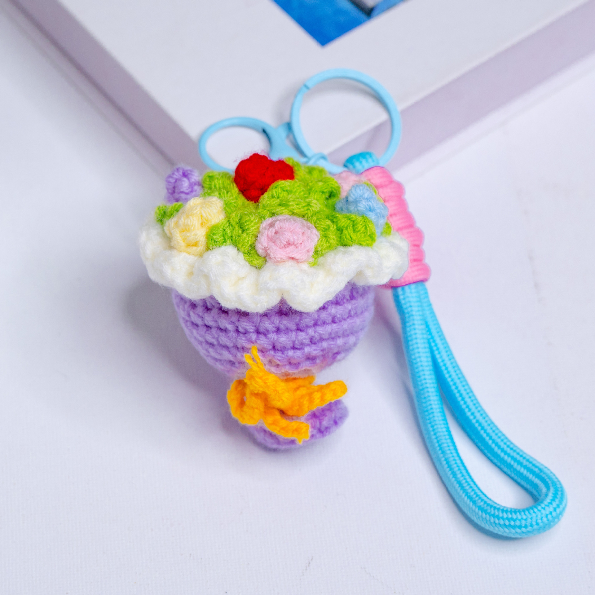 手工毛线编织迷你花束手捧花 挂件钩织钥匙扣链包包挂件挂饰详情11