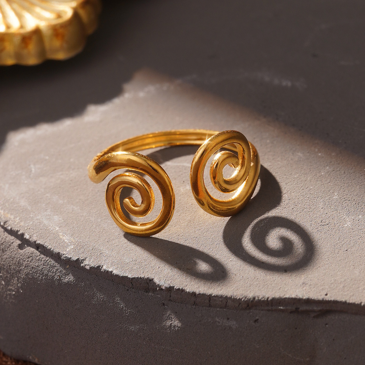 European and American fashionable stainless steel rings with hollowed-out, niche wide lines, high-end design sense, and gold jewelry wholesale pic 21