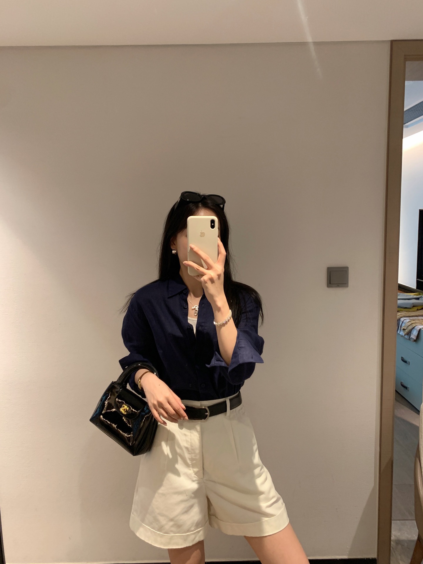 020810 春季新款女士刺绣亚麻平纹纯色简约宽松通勤舒适衬衣衬衫详情39