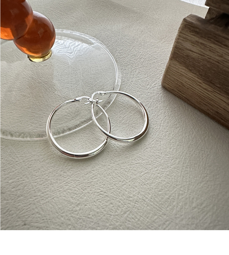 S925 sterling silver Korean version, a niche design basic round smooth gradient ear buckle for commuting wear pic 14