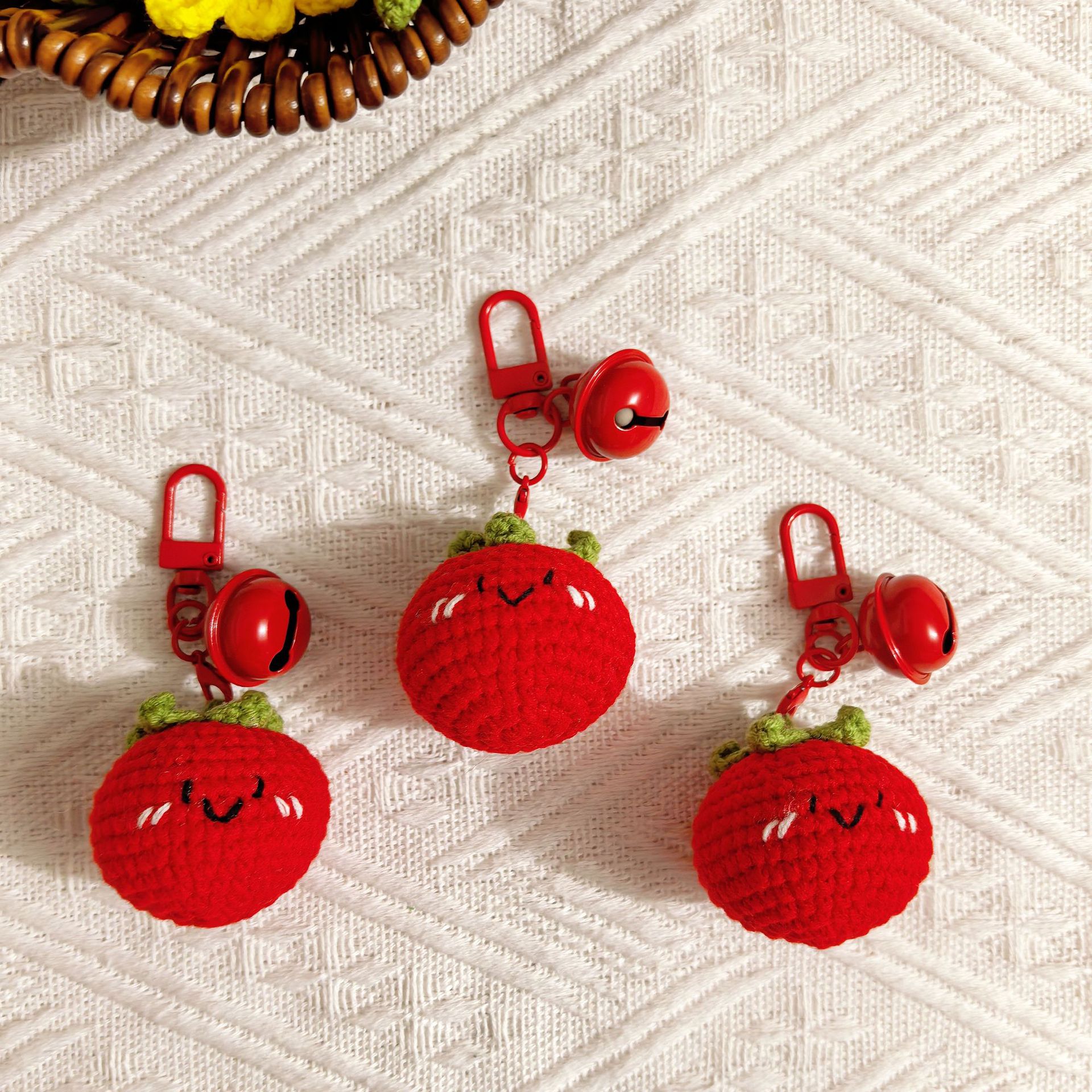 纯手工DIY钩织成品蔬菜西红柿钥匙扣小南瓜 包包挂件  手机挂饰详情3