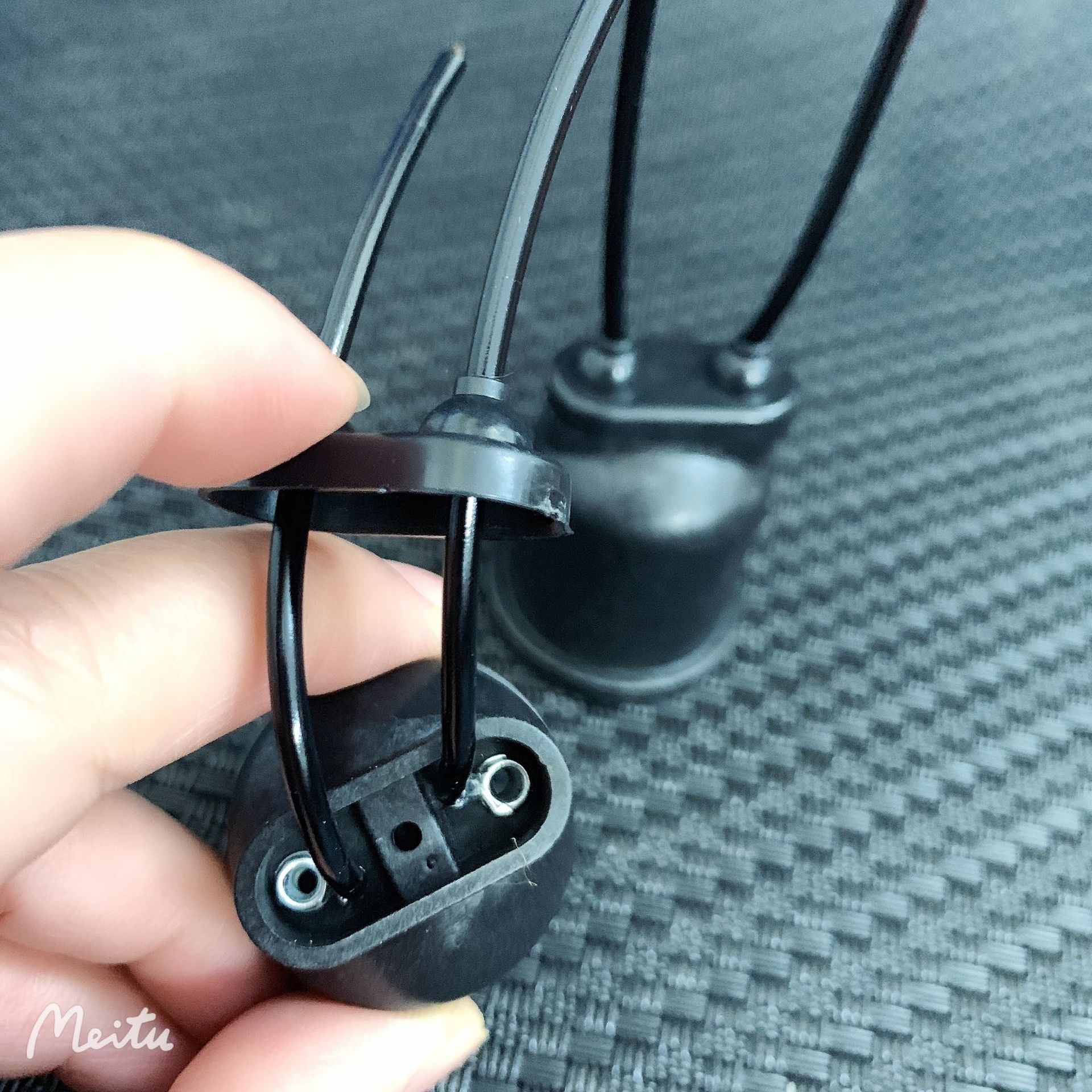 Cross-border supply E27 plastic wire waterproof lamp cap, lamp base, hanging threaded lamp socket, outdoor lantern lamp cap pic 5