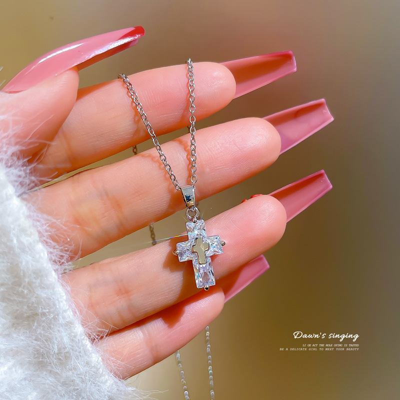 【钛钢】铜微镶爱心时尚轻奢气质华丽满钻项链女百搭锁骨链钛钢详情39