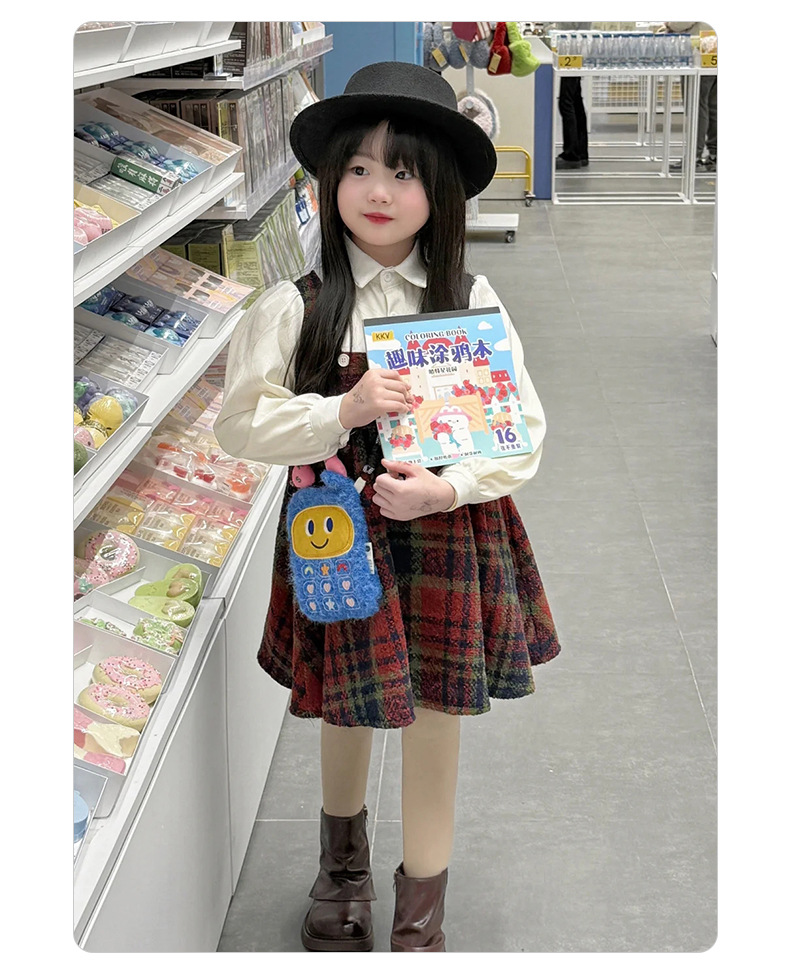 2025秋冬新款mini羊羔绒包迷你毛绒手机包包单肩包时尚小斜挎包女详情16